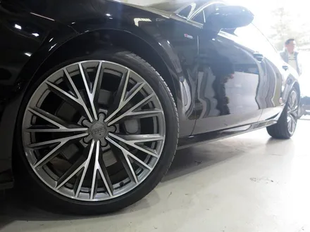 [아우디 휠 튜닝] 아우디 A7 50TDI 20인치 휠 타이어 교체 작업! 아우디 A7 55TDI 순정 20인치 휠 장착. 휠 전문점 (주)티티 모터스 + 정품 휠 중고 휠 전문점 / 인천 서구 석남동