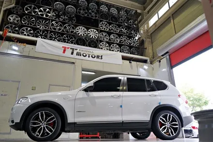 BMW X3 휠튜닝 작업. BMW X3,X4 M 순정 19인치휠 + 금호TA91 타이어 장착작업.부천 티티모터스 / 인천 서구 석남동