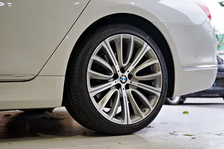 [BMW 휠튜닝] BMW G12 740LI 20인치 휠타이어 교체. BMW 750LI 20인치휠 + 금호타이어 장착!! / 인천 서구 석남동
