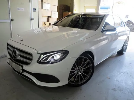 [벤츠 휠 튜닝] 벤츠 W213 E200 휠교체작업! 벤츠 E400 순정 20인치 휠 + 금호 PS71 타이어 장착!! 순정 휠 중고 휠 전문점 부천 (주)티티 모터스 / 인천 서구 석남동