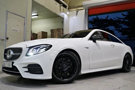 [ 벤츠 E클래스 휠튜닝 작업] 벤츠 E220D 쿠페차량에 벤츠 C63 AMG 정품,중고 19인치휠 장착작업!! 부천 휠전문점 티티모터스 / 인천 서구 석남동