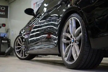 [BMW 3시리즈 휠튜닝] BMW E90 3시리즈 335I 순정 19인치휠 장착작업. BMW휠 전문점 티티모터스 / 인천 서구 석남동