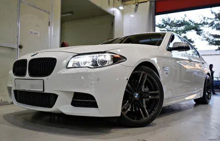 [BMW 휠튜닝] BMW F10 550D 437M 19인치휠 장착작업. (주)티티모터스 / 인천 서구 석남동
