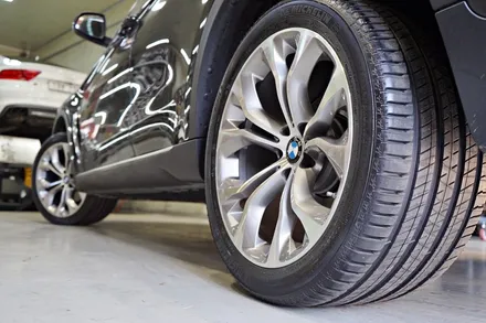[BMW X6 휠튜닝] BMW X6 30D 순정,중고 20인치휠 + 미쉐린 래티튜드 스포츠3 타이어 장착작업 / 인천 서구 석남동