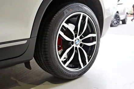 BMW X3 휠튜닝 작업. BMW X3,X4 M 순정 19인치휠 + 금호TA91 타이어 장착작업.부천 티티모터스 / 인천 서구 석남동