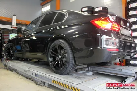 일산 BMW F30 320D 신형 M3 스타일 18인치 휠 타이어 장착 작업!! 금호타이어 + 휠 타이어 + BMW 휠 + 휠 전문점 + 인치업매니아 / 인천 서구 석남동