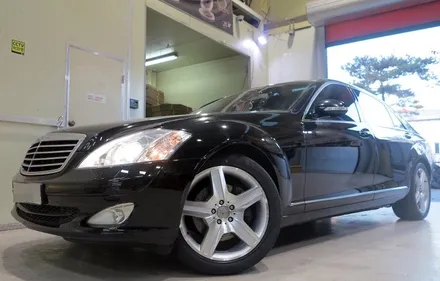 [벤츠 휠 튜닝] 벤츠 W221 S350 순정 AMG 스타이일링6 19인치 휠 + 금호 타이어 장착 작업!! 휠 전문점 (주)티티 모터스 + 정품 중고 휠 전문점 / 인천 서구 석남동