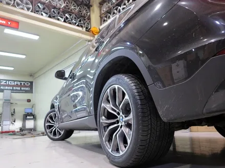 [ BMW X6 휠 튜닝 ] BMW X6 40D 정품 20인치 휠 & 미쉐린 래티튜드 HP 타이어 장착 작업!! 휠 전문점 + (주)티티 모터스 + BMW 휠 / 인천 서구 석남동