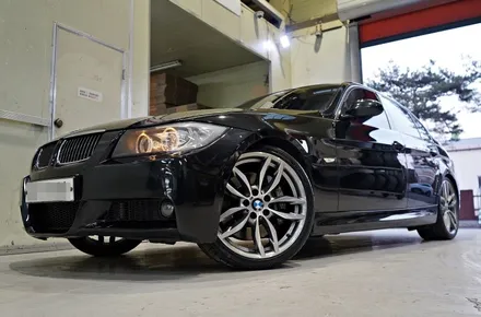 [BMW 3시리즈 휠튜닝] BMW E90 3시리즈 335I 순정 19인치휠 장착작업. BMW휠 전문점 티티모터스 / 인천 서구 석남동