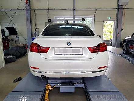 BMW 4시리즈 18인치휠 블랙유광 휠 분체도장. 인천 휠라운지 / 인천 서구 석남동
