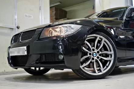 [BMW 3시리즈 휠튜닝] BMW E90 3시리즈 335I 순정 19인치휠 장착작업. BMW휠 전문점 티티모터스 / 인천 서구 석남동