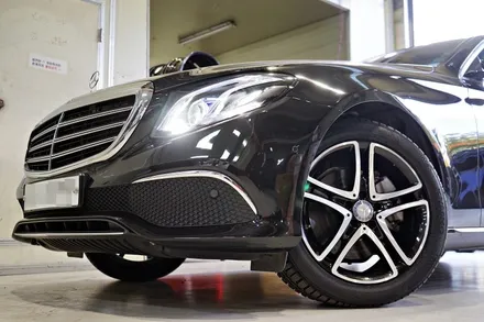 벤츠 E클래스 S400 18인치휠 + 금호 원터타이어 장착작업!! 벤츠휠 전문점 티티모터스 / 인천 서구 석남동
