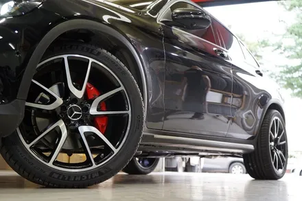 벤츠 GLC 300 휠교체. GLC 43 AMG 정품,중고 21인치휠 + 미쉐린 PS4 SUV 21인치 타이어 장착작업!! 부천 티티모터스 / 인천 서구 석남동