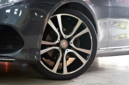 벤츠 E클래스 E220D 스포츠 정품,중고 19인치휠 + 한국 타이어 장착작업!! 벤츠휠 전문점 티티모터스 / 인천 서구 석남동