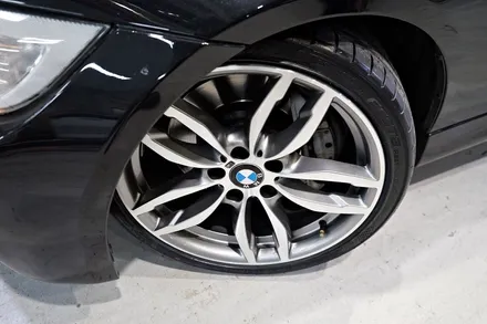 [BMW 3시리즈 휠튜닝] BMW E90 3시리즈 335I 순정 19인치휠 장착작업. BMW휠 전문점 티티모터스 / 인천 서구 석남동