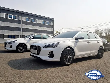 인천 송도 휠 분체도장. 현대 i30 건메탈 휠 도장, 휠도 색 작업. 휠 수리 전문점 휠라운지 / 인천 서구 석남동