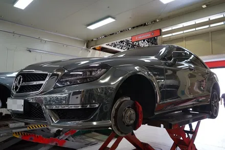 [벤츠 휠 튜닝] 벤츠 CLS63 AMG 순정 19인치 휠 교체 작업!! 정품 중고 휠 전문점 (주)티티 모터스 / 인천 서구 석남동