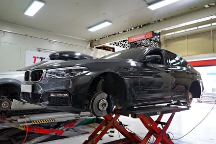BMW G30 530I 휠튜닝작업. BMW 760LI 760M 정품 중고20인치휠 + 콘티넨탈 DWS 20인치 타이어 장착!! / 인천 서구 석남동