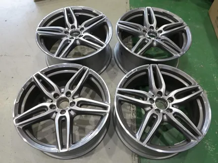 [ 벤츠 E클래스 휠튜닝 작업] 벤츠 E220D 쿠페차량에 벤츠 C63 AMG 정품,중고 19인치휠 장착작업!! 부천 휠전문점 티티모터스 / 인천 서구 석남동