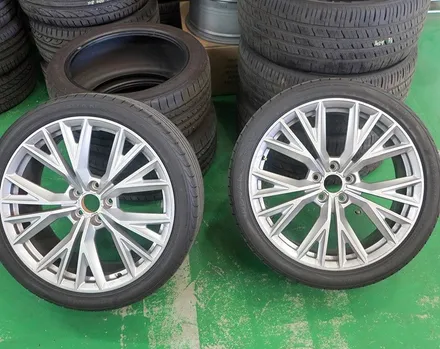 ☆티티 모터스☆ 아우디 A7 50TDI 휠 튜닝 S7 순정 20인치 휠 장착 작업!! 아우디 휠 + 휠 타이어 + 휠 전문점 + 정품 휠 / 인천 서구 석남동