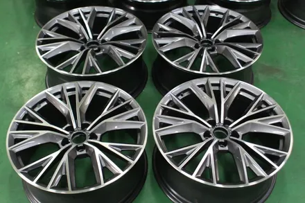 [ 아우디 A6 20인치 휠 교체 작업. 아우디 A7 55TDI 정품 휠 + 금호 LE 스포츠 타이어 장착] 순정 휠 전문점 + 아우디 휠 튜닝 + 티티 모터스 / 인천 서구 석남동