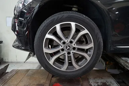 [벤츠 마차휠] 벤츠 W205 C200 휠튜닝. 벤츠 정품 중고 AMG 19인치휠 + 금호타이어 PS71 장착!! / 인천 서구 석남동