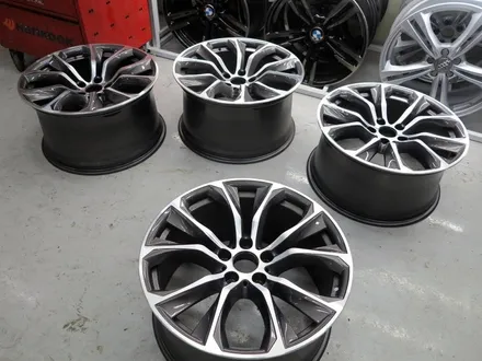 [ BMW X6 휠 튜닝 ] BMW X6 40D 정품 20인치 휠 & 미쉐린 래티튜드 HP 타이어 장착 작업!! 휠 전문점 + (주)티티 모터스 + BMW 휠 / 인천 서구 석남동