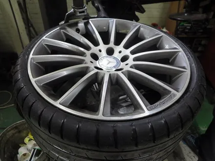 [ 벤츠 CLS 휠 튜닝 작업 ] 벤츠 CLS 63 AMG 정품 19인치 휠 타이어 장착 작업. 벤츠 휠 튜닝 / 인천 서구 석남동