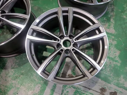 [ BMW G12 740LD 19인치 휠 교체 작업, 신형 BMW 7시리즈 M 패키지 19인치 휠 장착] 휠 전문점 + 휠 튜닝 + (주)티티 모터스 / 인천 서구 석남동