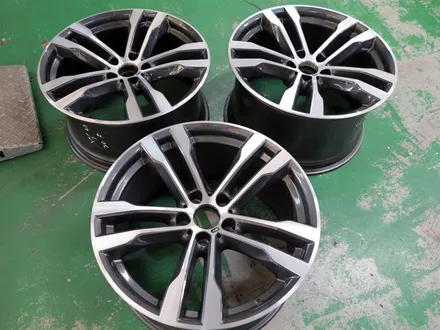 [BMW 휠튜닝] BMW X5 40D 휠교체작업. BMW X5,X6 M50D 정품 중고 20인치휠 + 피렐리 타이어 장착작업. 휠타이어 전문점 (주)티티모터스 / 인천 서구 석남동