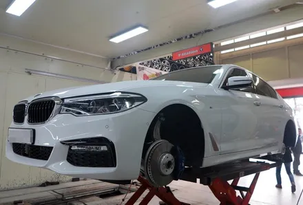 [BMW 휠튜닝] BMW G30 520D,530I 휠교체 작업. BMW 664M 정품19인치휠 + 금호 마제스티 솔루스 타이어 장착. 순정휠 중고휠 전문점 (주)티티모터스 / 인천 서구 석남동