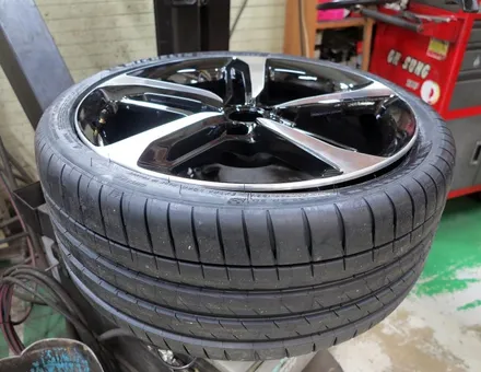 [ 아우디 A7 휠 튜닝 작업. 아우디 A7 40TFSI 정품 20인치 휠 장착 ] 미쉐린 PS4S 타이어 + 아우디 RS7 20인치 휠 + 휠 타이어 + 티티 모터스 / 인천 서구 석남동