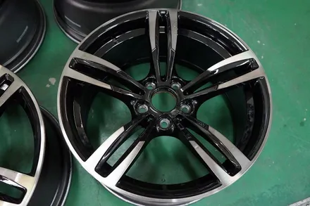 [BMW 휠튜닝 BMW F20 330I 휠 교체적 업! BMW M3, M4 정품 19인치 휠 + 금호 LE 스포츠 타이어 장착!! 순정 휠, 중고 휠 전문점 티티 모터스 / 인천 서구 석남동