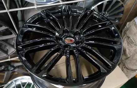 [BMW 휠튜닝] G30 5시리즈 520D 664M 19인치휠 + 미쉐린 PS4 타이어 장착 / 인천 서구 석남동