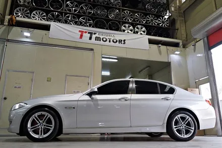 [BMW 휠튜닝] BMW F10 5시리즈 613M 정품 18인치휠 장착작업!! 휠전문점 (주)티티모터스 / 인천 서구 석남동