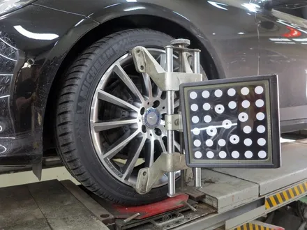 [ 벤츠 W213 E200D 19인치 휠 튜닝 작업] 벤츠 CLS400 AMG 휠 + 휠 전문점 +(주)티티 모터스 / 인천 서구 석남동