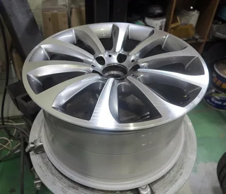 [벤츠 휠 튜닝] 벤츠 CLS 250D 정품 18인치 휠 교체 작업!! 벤츠 휠 전문점 + 순정 휠 +티티 모터스 / 인천 서구 석남동