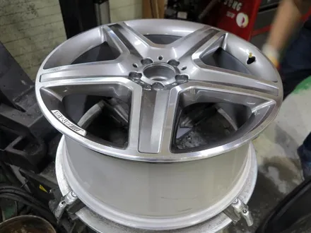 [벤츠 휠 튜닝] 벤츠 ML 350 20인치 휠 장착 작업!! 벤츠 GLE 350 AMG 순정 20인치 휠 + 벤츠 정품 중고 휠 전문점 (주)티티 모터스 / 인천 서구 석남동