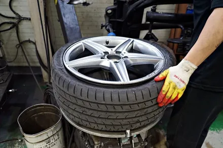 [벤츠 휠튜닝] 벤츠 C200 휠교체,C250 AMG 정품휠,중고휠 18인치휠 장착작업! 휠전문점 부천 티티모터스 / 인천 서구 석남동