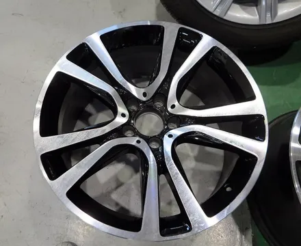 [ 신형 벤츠 W213 E300 휠 튜닝 작업 ] 벤츠 E220 스포츠 19인치 휠 + 미쉐린 PSS 타이어 장착. 티티 모터스 / 인천 서구 석남동