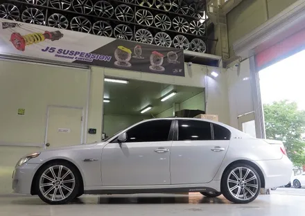 [BMW E60 528I] BMW 휠 튜닝, BMW E92 M3 LCI 순정 19인치 휠 + 미국 렉사니 타이어 장착 작업!! 휠 전문점 + 티티 모터스 / 인천 서구 석남동
