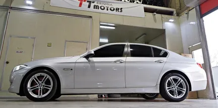 [BMW 휠튜닝] BMW F10 5시리즈 613M 정품 18인치휠 장착작업!! 휠전문점 (주)티티모터스 / 인천 서구 석남동