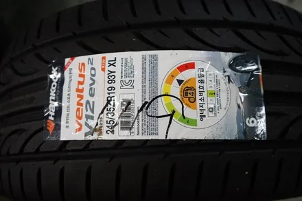 벤츠 E클래스 E220D 스포츠 정품,중고 19인치휠 + 한국 타이어 장착작업!! 벤츠휠 전문점 티티모터스 / 인천 서구 석남동