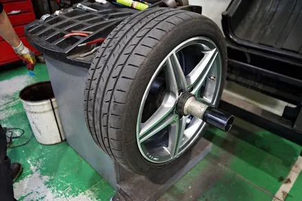 [벤츠 휠튜닝] 벤츠 C200 휠교체,C250 AMG 정품휠,중고휠 18인치휠 장착작업! 휠전문점 부천 티티모터스 / 인천 서구 석남동