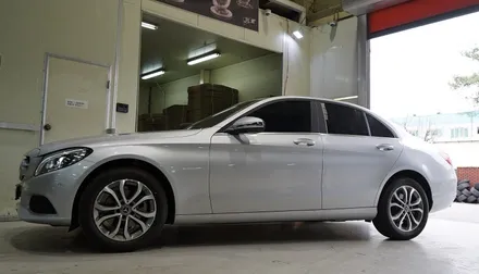 [벤츠 휠 튜닝] 벤츠 C 클래스 W205 C200D 아방가르드 17인치 휠로 교체 작업!! 벤츠 플라워 휠 + 벤츠 정품 휠 + 부천 휠 타이어 전문점 (주)티티 모터스 / 인천 서구 석남동