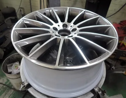 [벤츠 휠 튜닝] 벤츠 W213 E200 휠교체작업! 벤츠 E400 순정 20인치 휠 + 금호 PS71 타이어 장착!! 순정 휠 중고 휠 전문점 부천 (주)티티 모터스 / 인천 서구 석남동