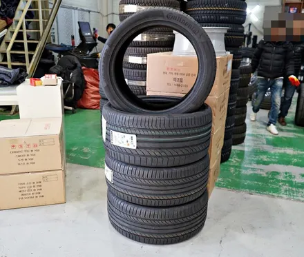[벤츠 휠튜닝] GLE 63 AMG S 쿠페 순정,중고 22인치휠 + 콘티넨탈 22인치 타이어 장착작업!! 휠전문점 티티모터스 / 인천 서구 석남동