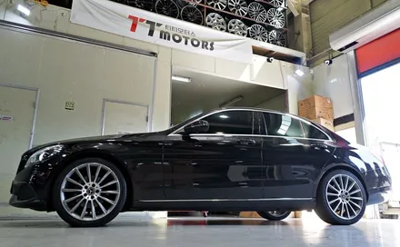 [벤츠 마차휠] 벤츠 W205 C200 휠튜닝. 벤츠 정품 중고 AMG 19인치휠 + 금호타이어 PS71 장착!! / 인천 서구 석남동