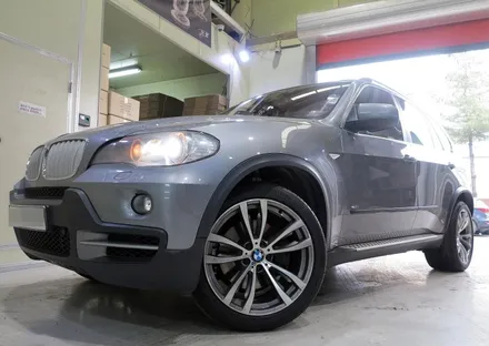 BMW X5 40D 20인치 휠 타이어 장착 작업. BMW 휠 튜닝, BMW 순정 휠, 휠 전문점 티티 모터스 / 인천 서구 석남동
