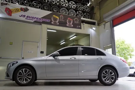 [벤츠 휠 튜닝] 벤츠 C 클래스 W205 C200D 아방가르드 17인치 휠로 교체 작업!! 벤츠 플라워 휠 + 벤츠 정품 휠 + 부천 휠 타이어 전문점 (주)티티 모터스 / 인천 서구 석남동